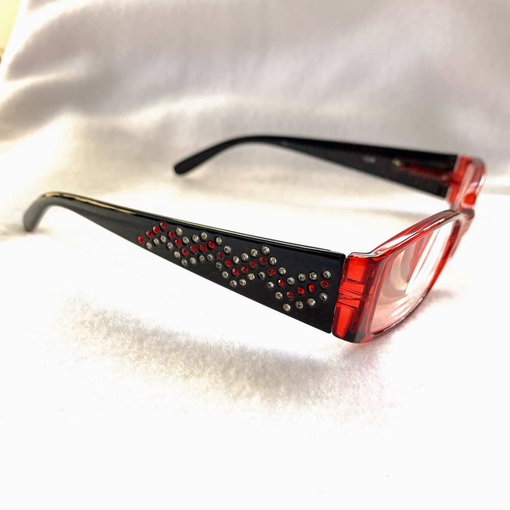 +3.00 readers, red with sparkle detailing